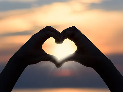 https://www.antenne-bayern-hilft.de/wp-content/uploads/2023/03/heart-gd8a3fb881_640.jpg