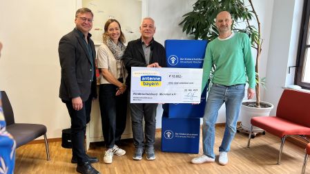 https://www.antenne-bayern-hilft.de/wp-content/uploads/2026/06/fuer-homepage-neu-1.jpg